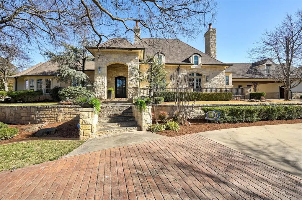 2204 Catalina Drive, Edmond