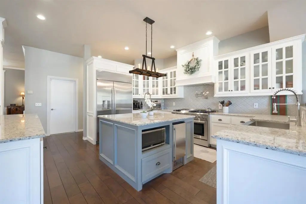 4221 Upper Lake Dr, Norman