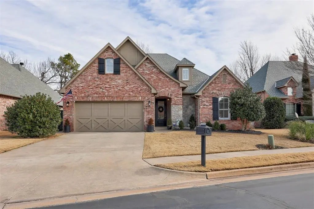 Residential Real Estate for Sale located in the neighborhood of Georgetowne, in the city of Edmond, OK