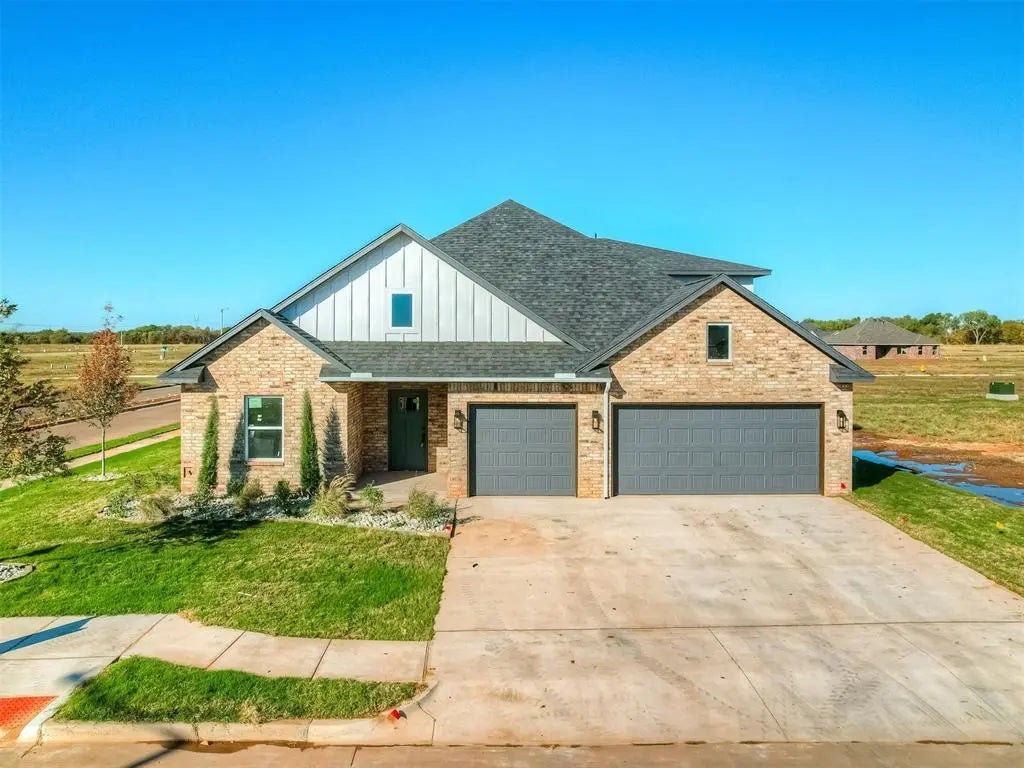 Residential for Sale by 16033 Navarra Way in the Oklahoma City, located in the neighborhood of Sanabria