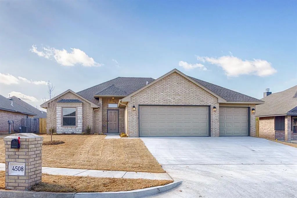 4508 Adobe Court, Yukon, OK, 73099 - River Mesa Sec 3 - 1212420, Residential