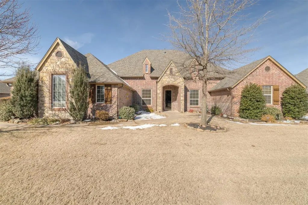 6609 Whispering Grove Drive, Oklahoma City
