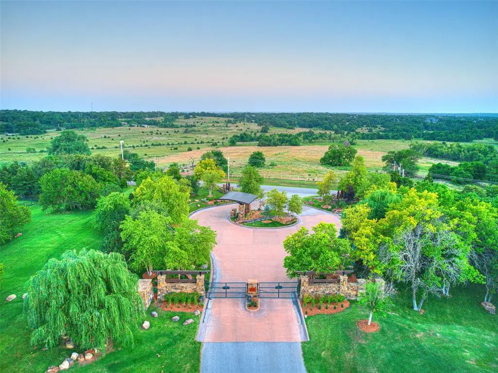 6001 Harper Creek Trail, Edmond