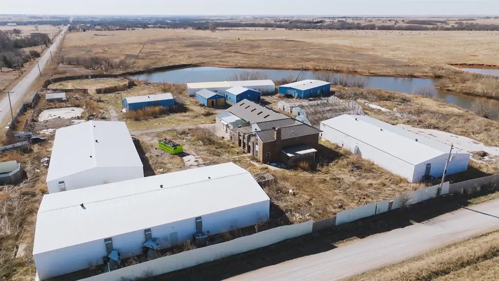 Homes for Sale located at 1704 County Street 2840 Street, in the city of Amber, OK 73004