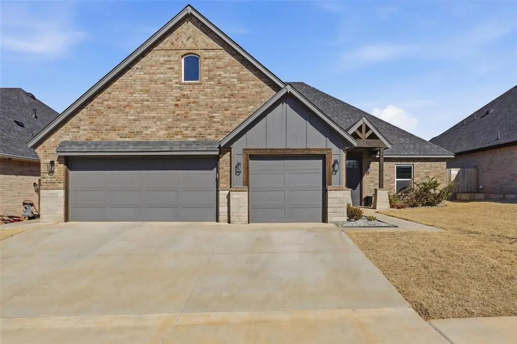 9341 Sw 43rd Street, Oklahoma City