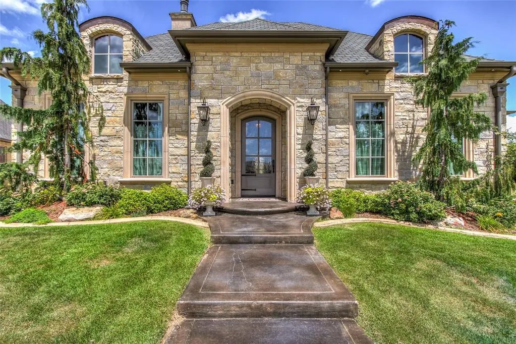 Norman Homes for Sale in the neighborhood of Brookhaven 43 in the Zipcode of 73072