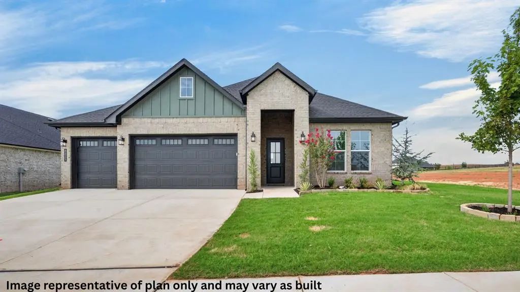 Residential Real Estate for Sale located in the neighborhood of Woodland Park, in the city of Edmond, OK