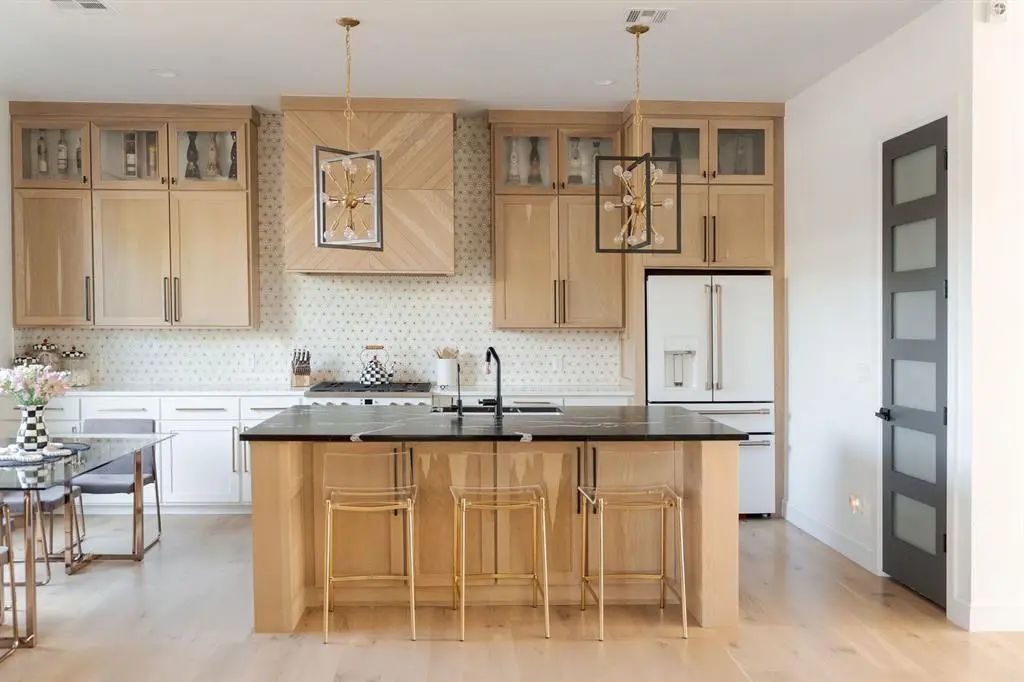 1127 Nw 56th Street B, Oklahoma City