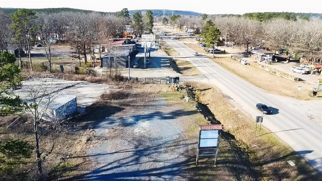 539 Pinyon Road, Broken Bow