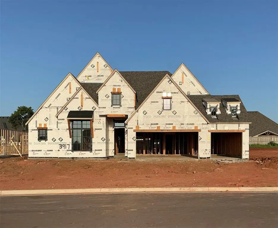 Residential Real Estate for Sale located in the neighborhood of Stone Hill at Iron Horse Ranch Phase 2, in the city of Edmond, OK