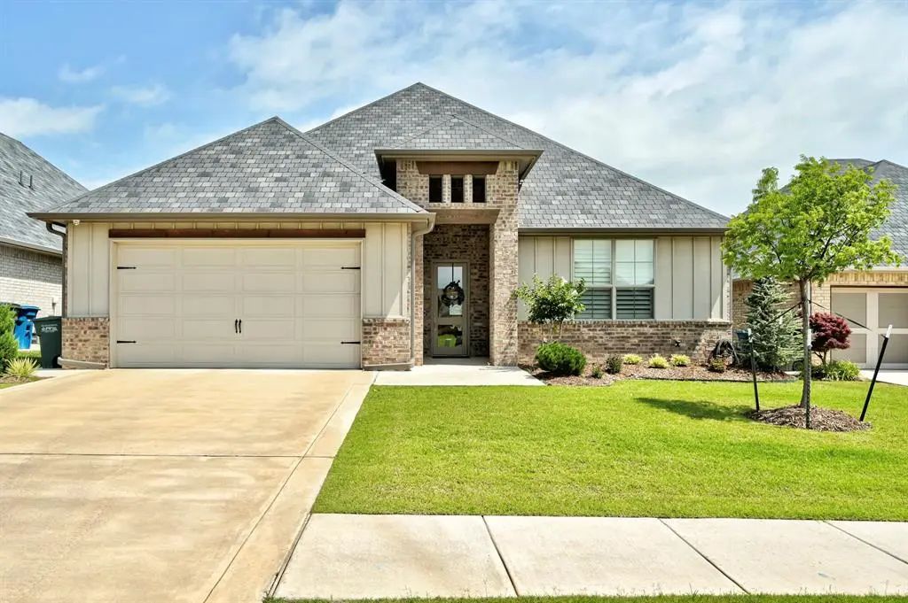 209 Pont De Normandie Court, Edmond, OK, 73034 For Sale