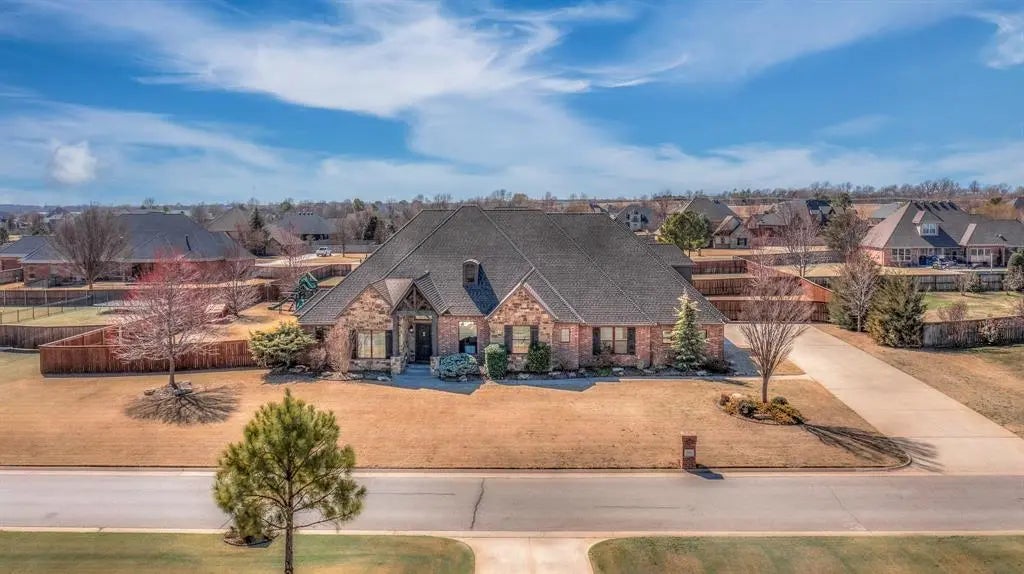 MLS #1216932 for Sale at 382 Haloka Avenue, in the city of Goldsby, 73093