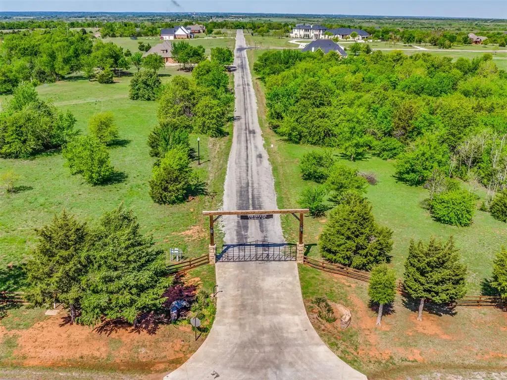 2450 Estates Drive, Goldsby