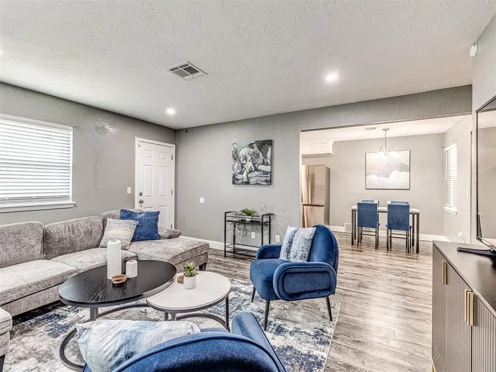 Residential Real Estate for Sale located in the neighborhood of Casady Waverly, in the city of Oklahoma City, OK