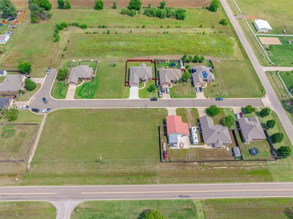 110 Dogwood, Crescent
