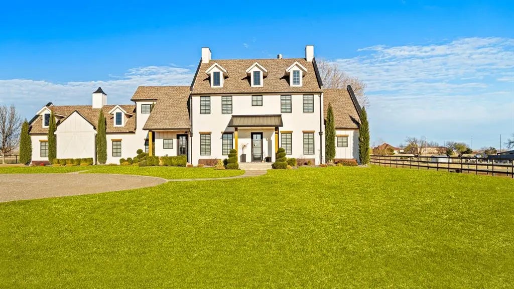 Residential Real Estate for Sale located in the neighborhood of NA, in the city of Oklahoma City, OK