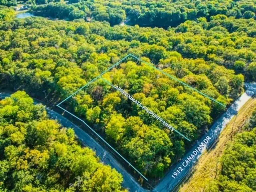 1910 Canadian Drive, Kingston
