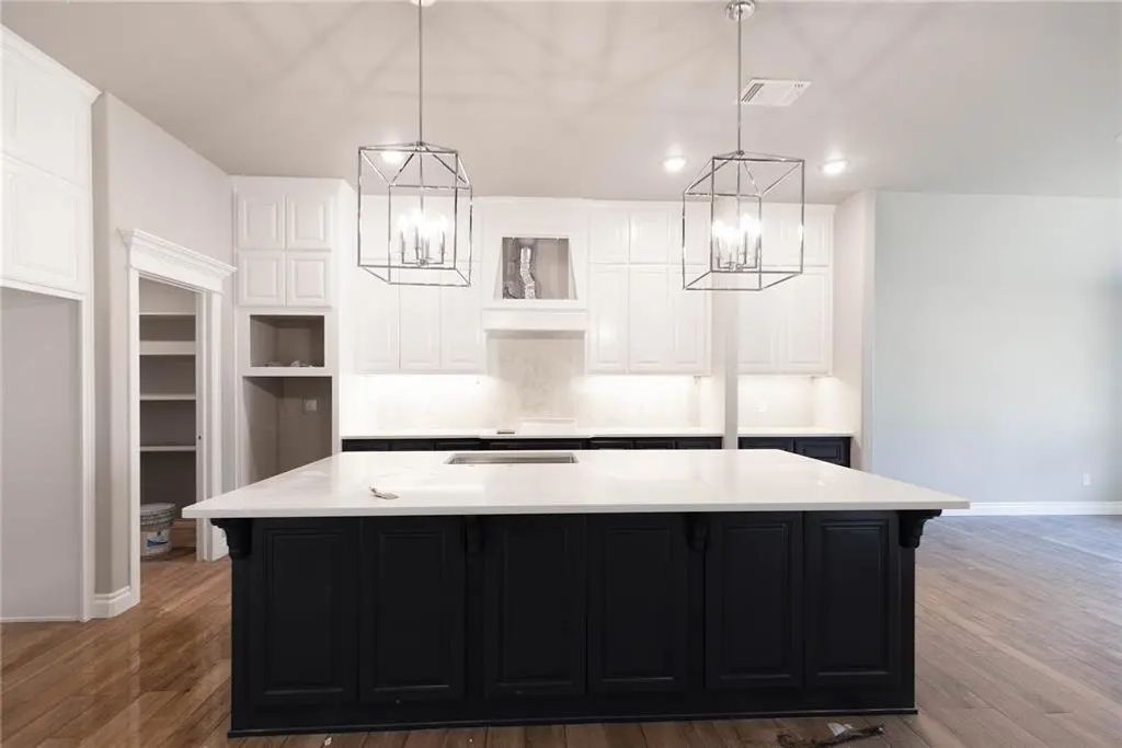 7916 Sw 126th Street, Oklahoma City