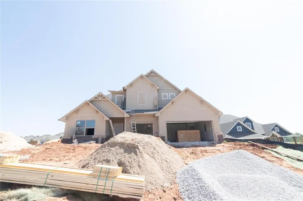 8132 Mountain Oak Drive, Edmond