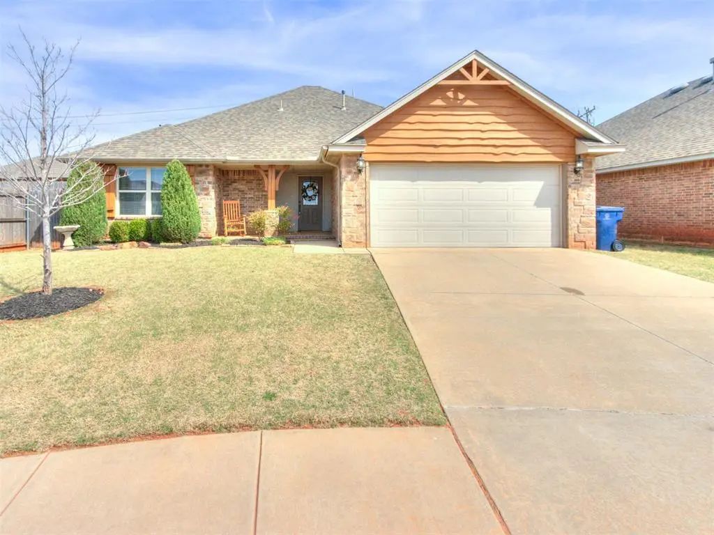 Residential Real Estate for Sale located in the neighborhood of Ironstone Ph Two, in the city of Edmond, OK