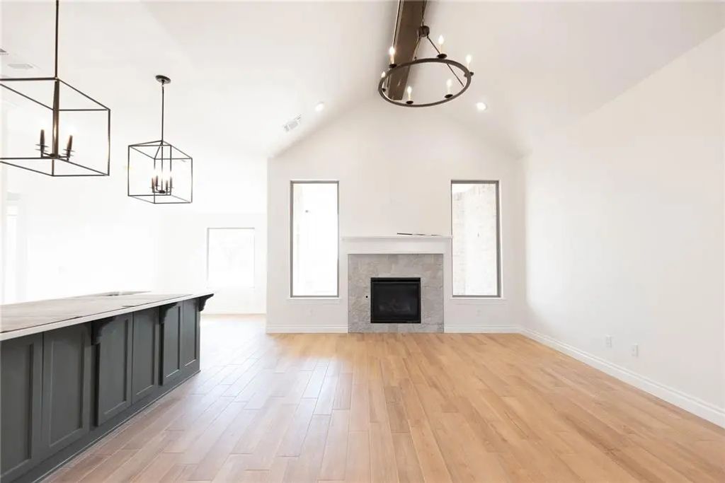 15408 Bedford Road, Edmond