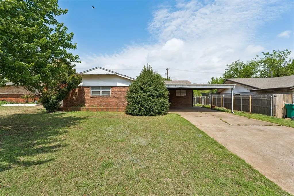 Residential Real Estate for Sale located in the neighborhood of South Woodview, in the city of Oklahoma City, OK