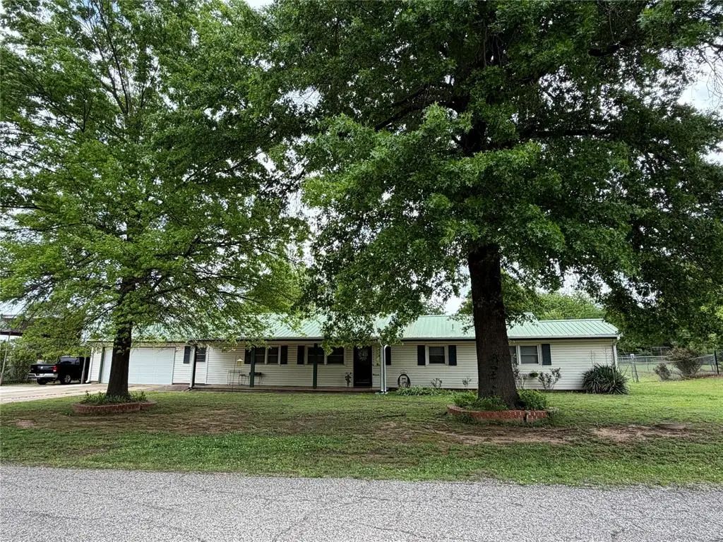 324 S Main Street, McLoud, OK, 74851 For Sale