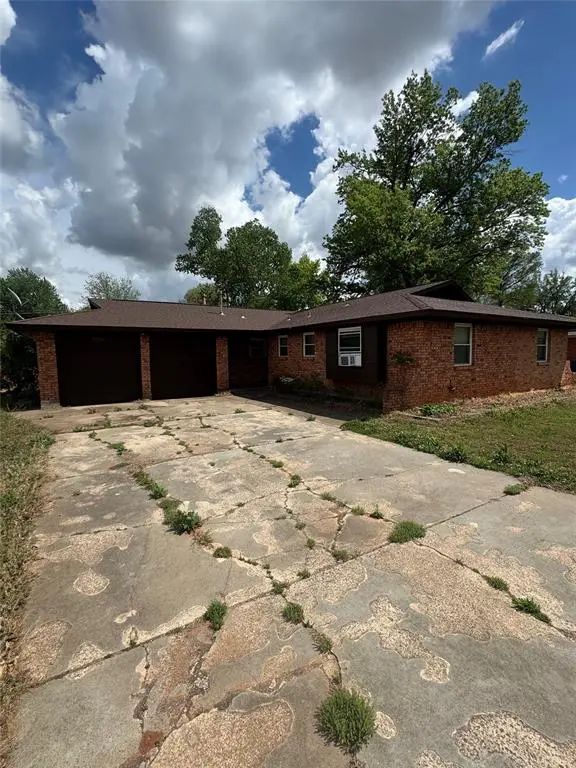 Homes for Sale located at 3308 Shadybrook Drive, in the city of Midwest City, OK 73110