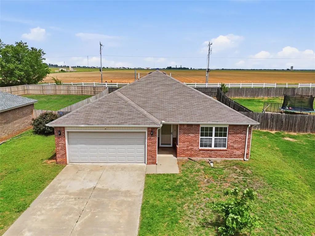 Residential Real Estate for Sale located in the neighborhood of Bradford Place, in the city of Newcastle, OK