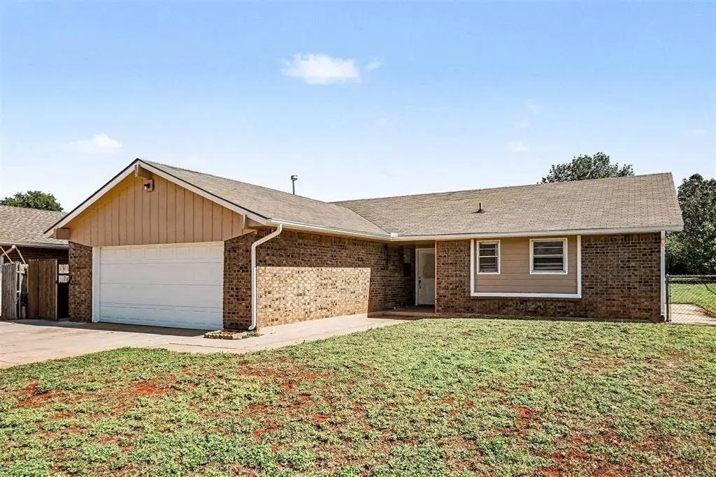 3821 W Oakcliff Drive, Oklahoma City