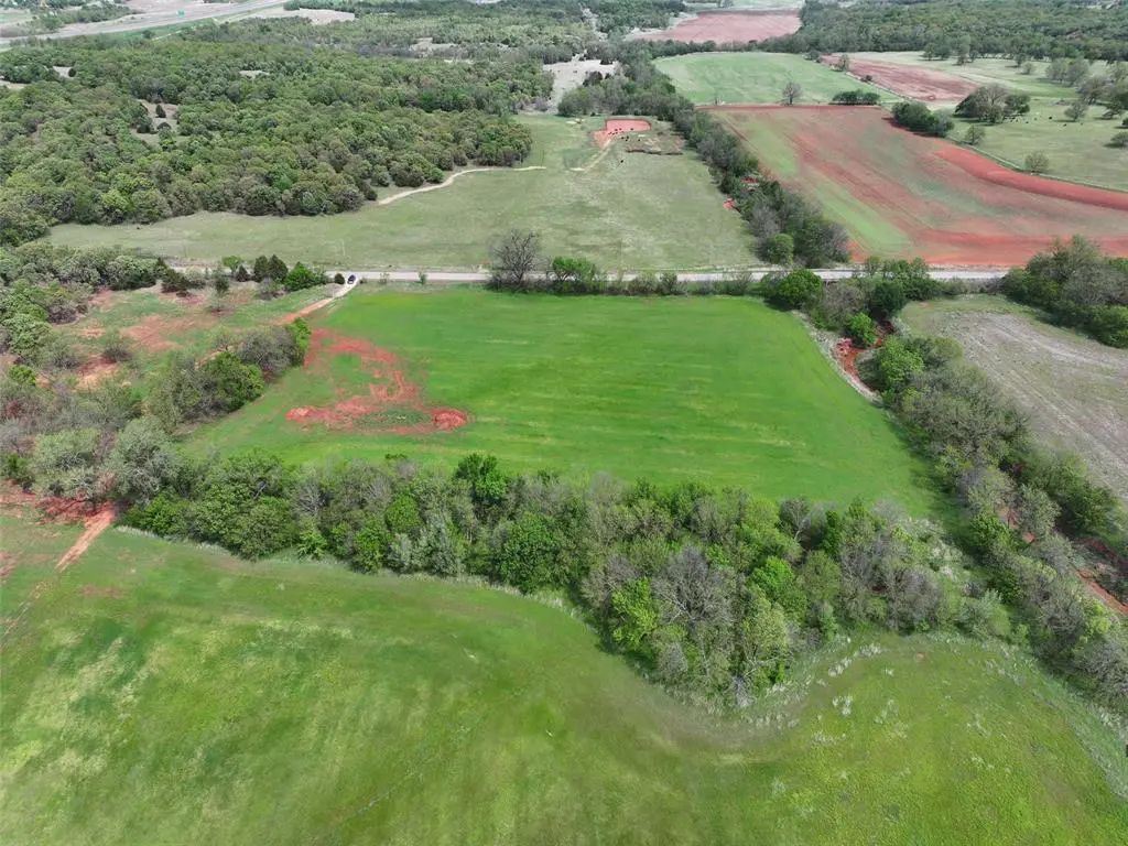 2 Wild Horse Creek, Luther