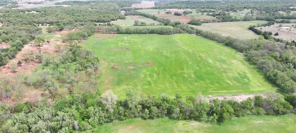 9 Wild Horse Creek, Luther