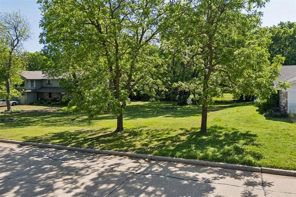 2409 Weatherford Drive, Norman