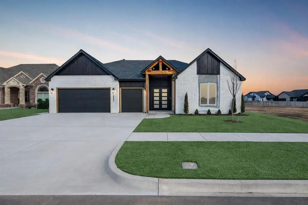 15432 Capri Lane, Edmond