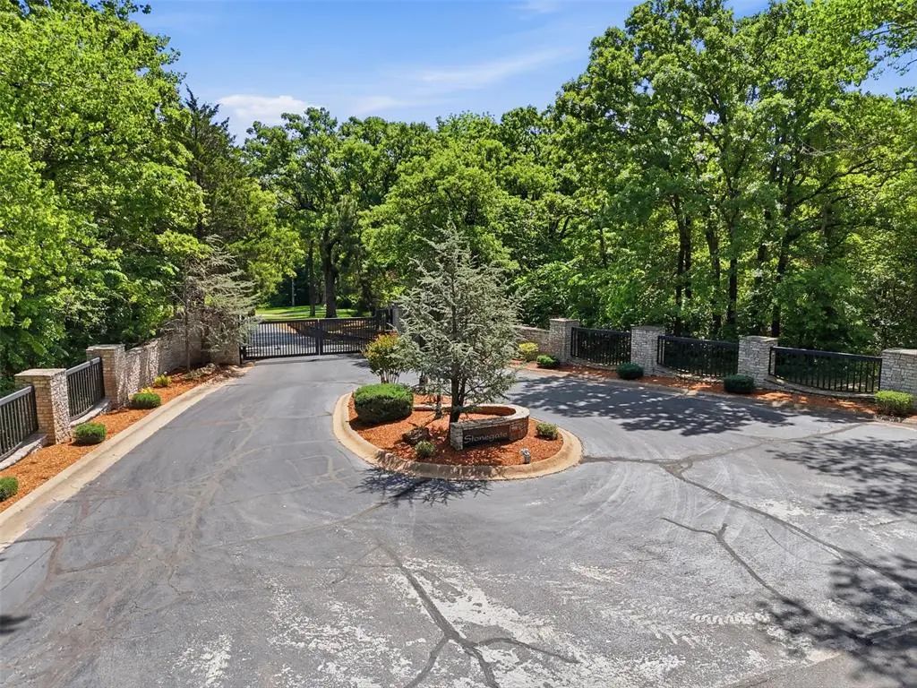 9951 Stone Gate Drive, Arcadia