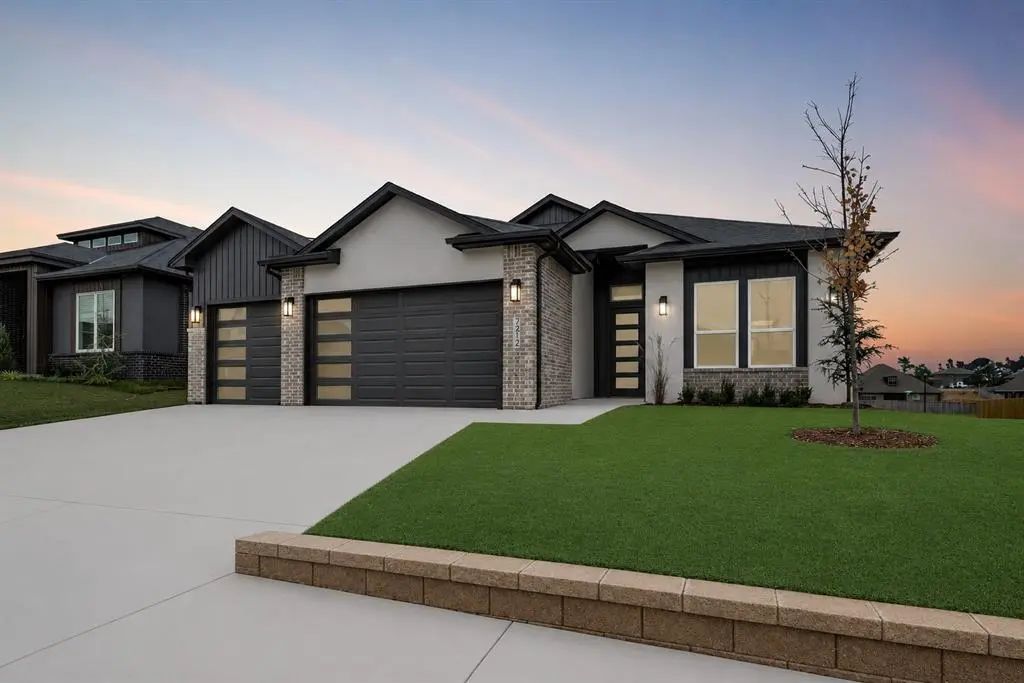 Residential Real Estate for Sale located in the neighborhood of Rockwell Park, in the city of Edmond, OK
