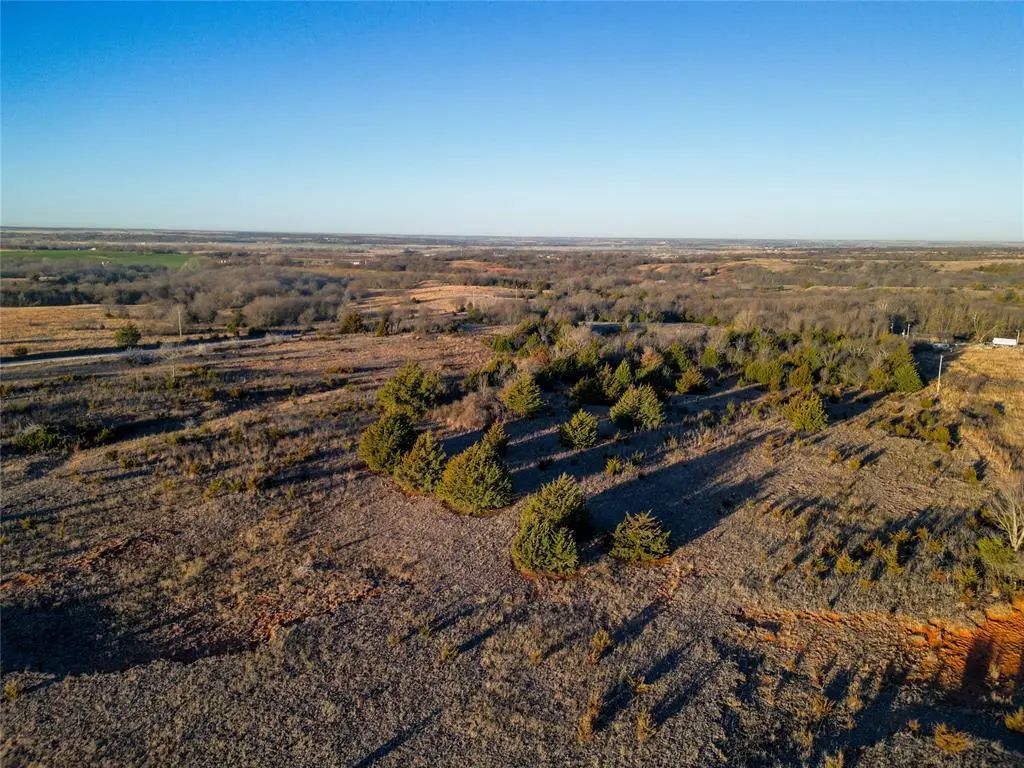 E 1450 Road, Lindsay