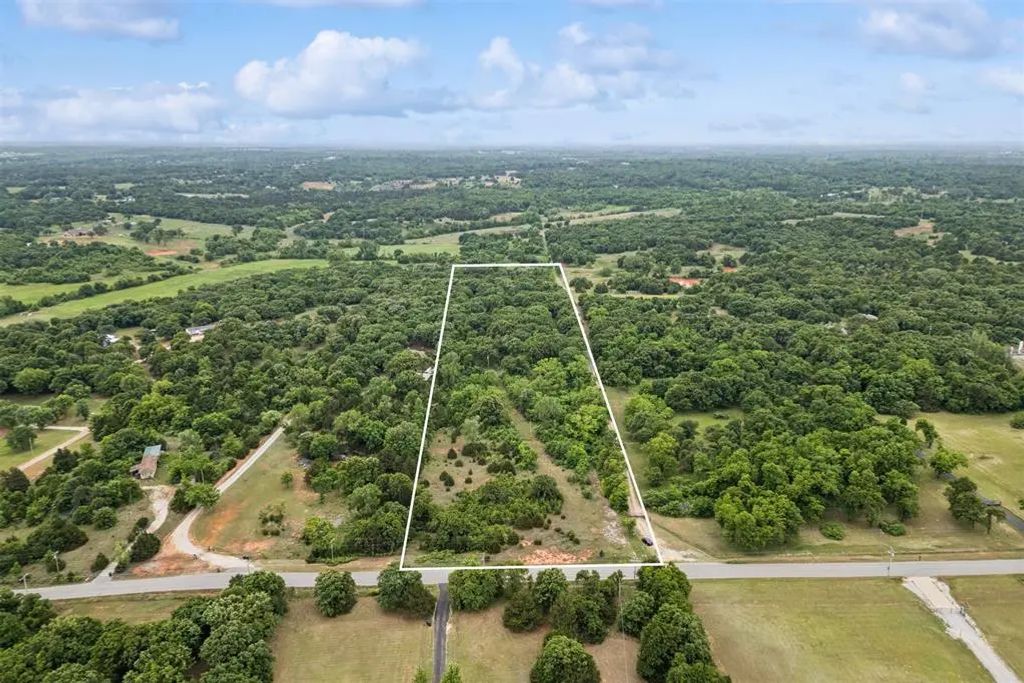 11402 E Post Oak Road, Noble