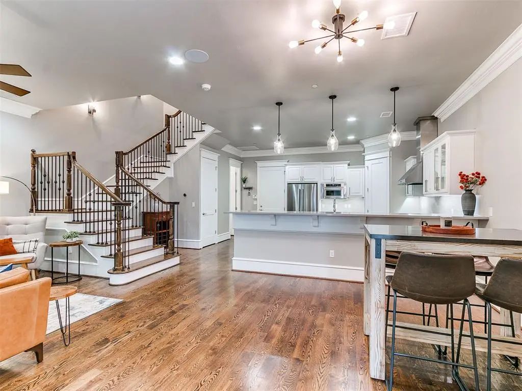 421 Ne 1st Terrace, Oklahoma City
