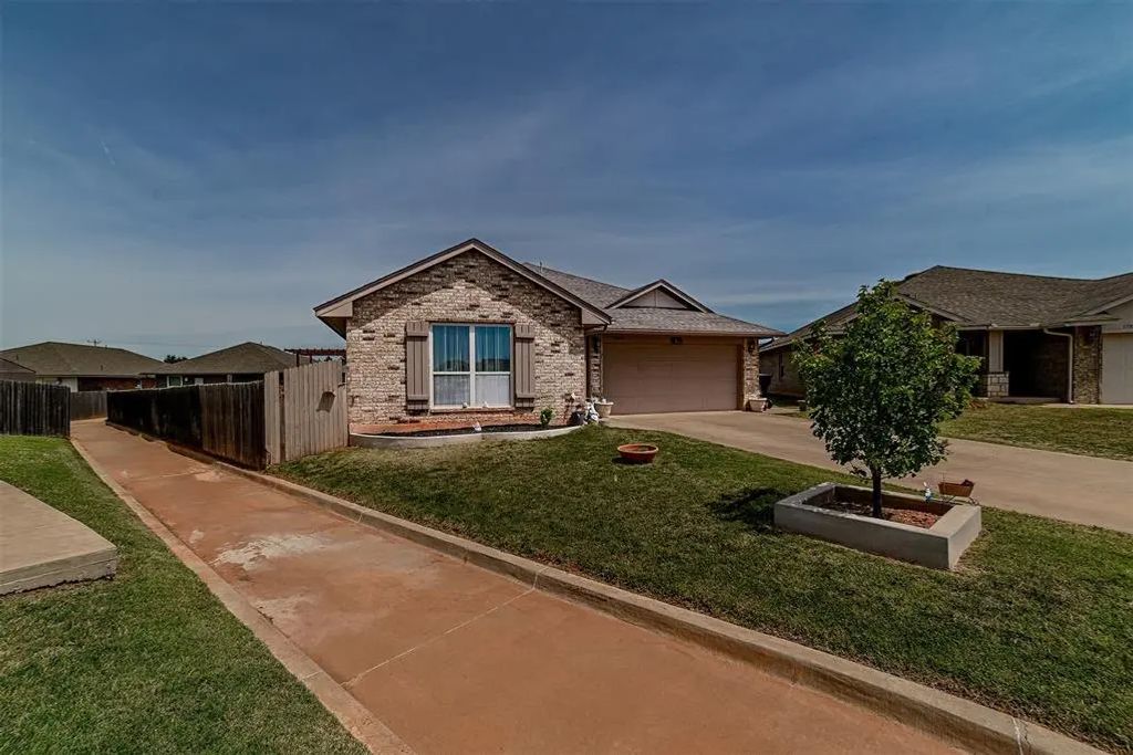 19825 Brunswick Court, Edmond