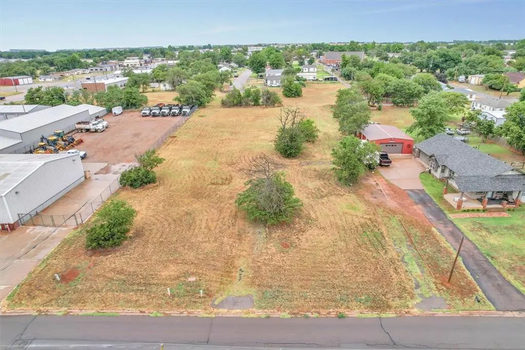 529 E 3rd Street, Elk City