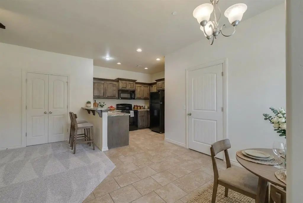 909 Sw 92nd Street, Oklahoma City