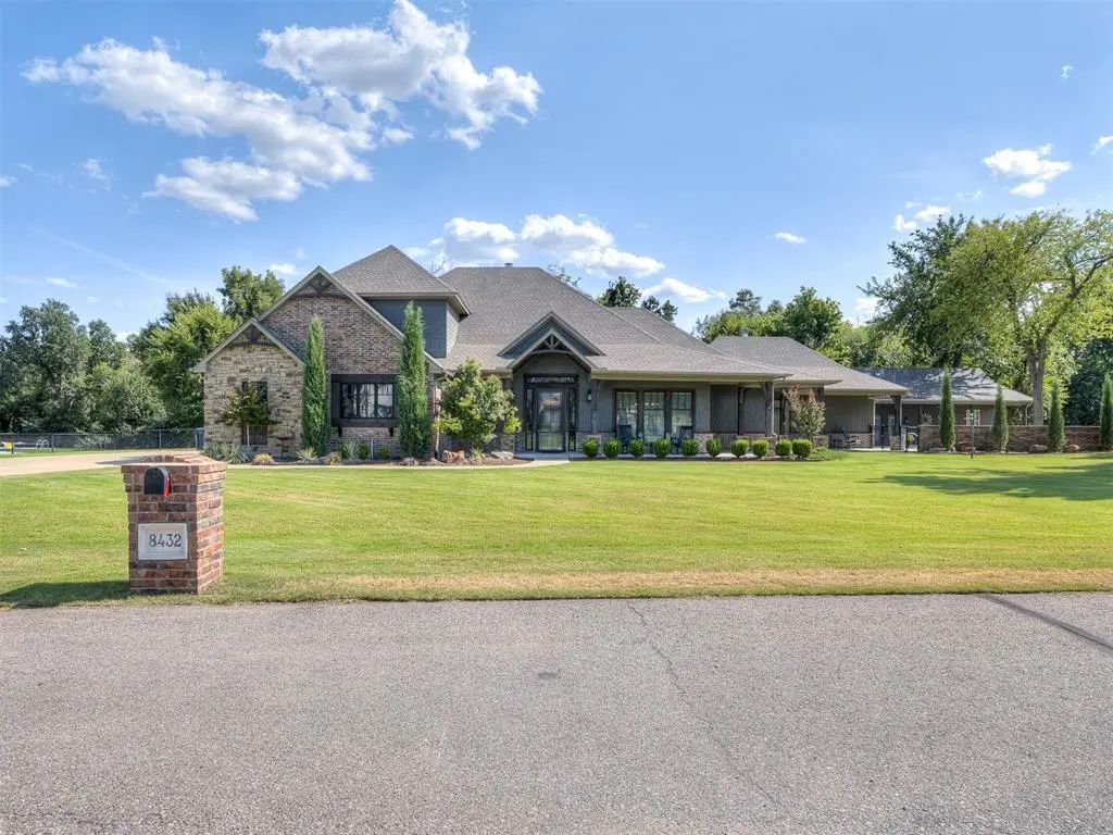 8432 Sw 110th Court, Oklahoma City