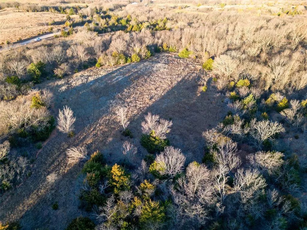 E 1450 Road, Lindsay