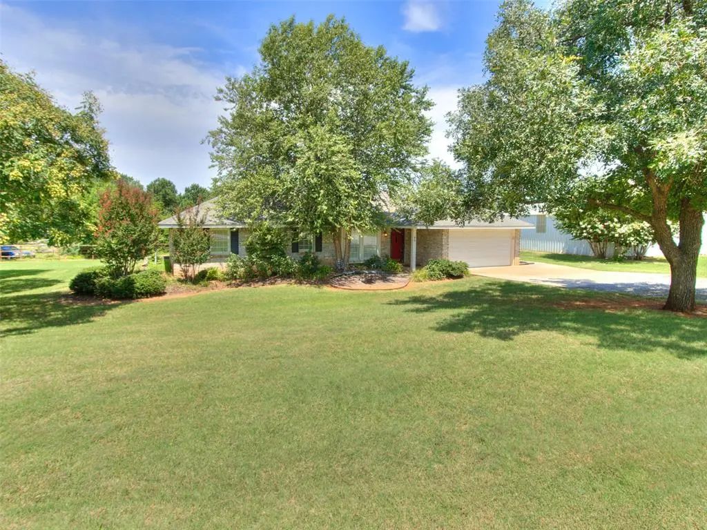 Residential Real Estate for Sale located in the neighborhood of Shady Grove, in the city of McLoud, OK