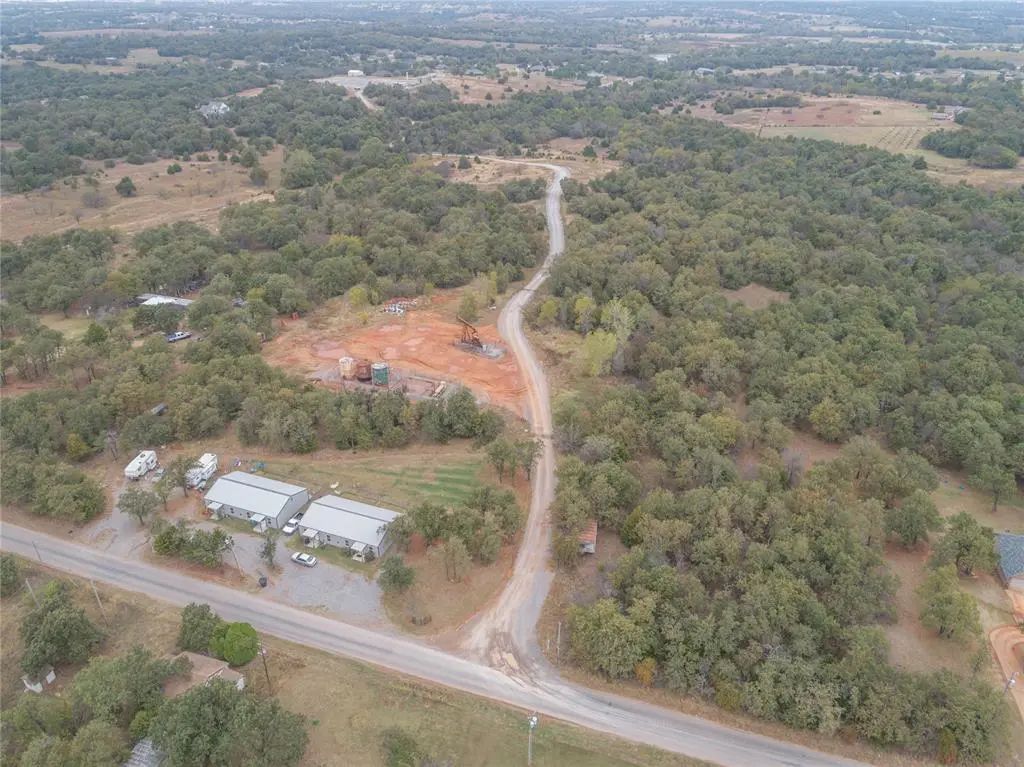 2460 County Road 1335, Blanchard