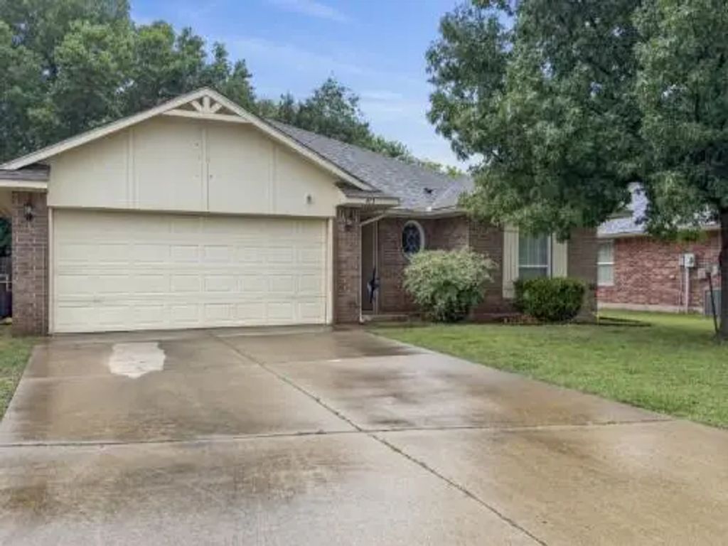 413 Spring Creek Road, Oklahoma City