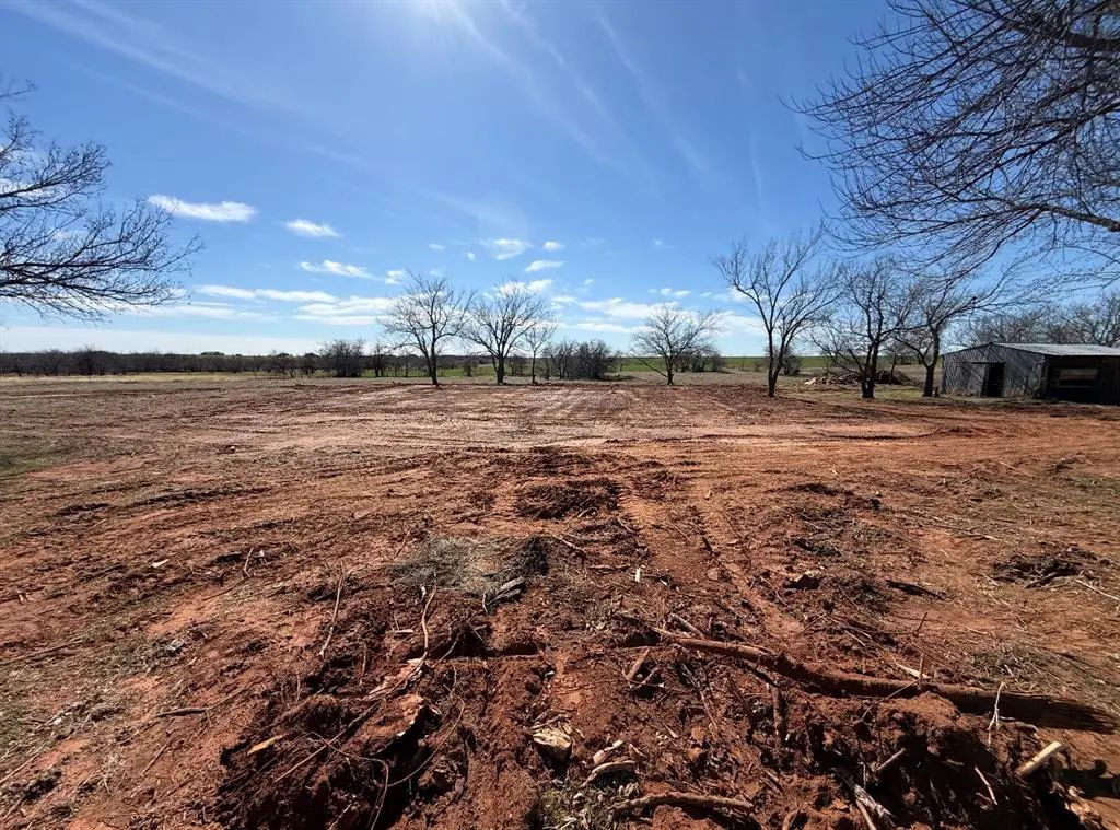 2516 Nw Apache Road, Piedmont