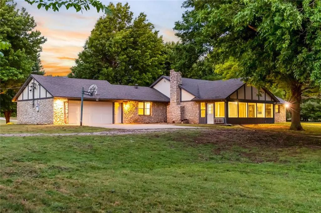 5217 S Morgan Road, Oklahoma City