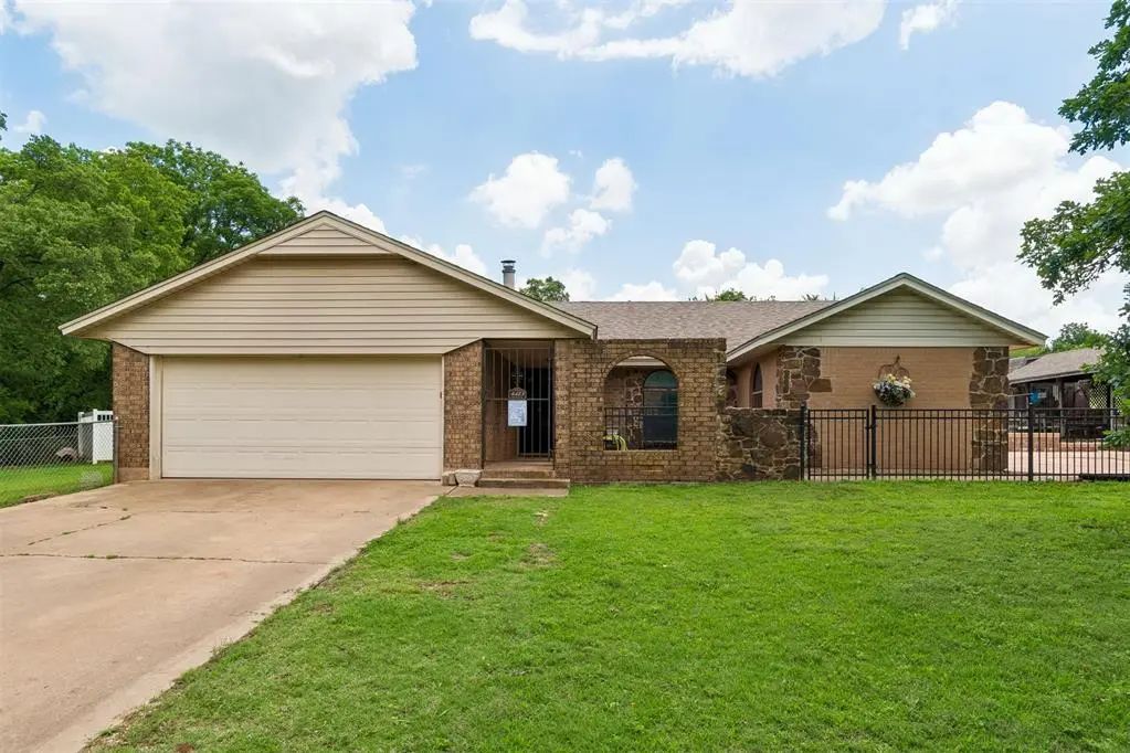 4423 Ne 40th Street, Blanchard, OK, 73010 - N NW SE & SE NW SE LESS 25 ACS (N NW SE & N SE NW - 1231321, Residential